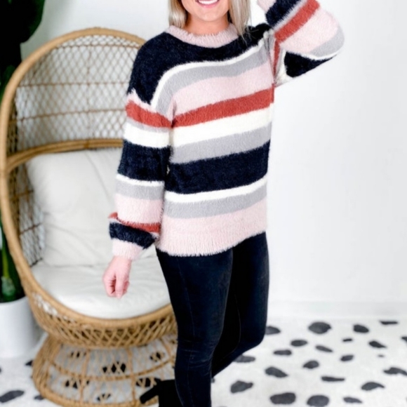 Kori America Boutique Brand sweater - Picture 3 of 6